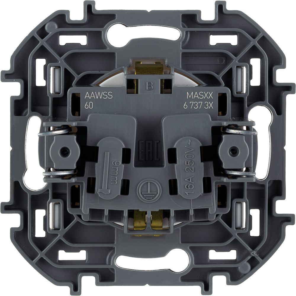 Розетка с заземлением со шторками 16А 250В белый Inspiria Legrand