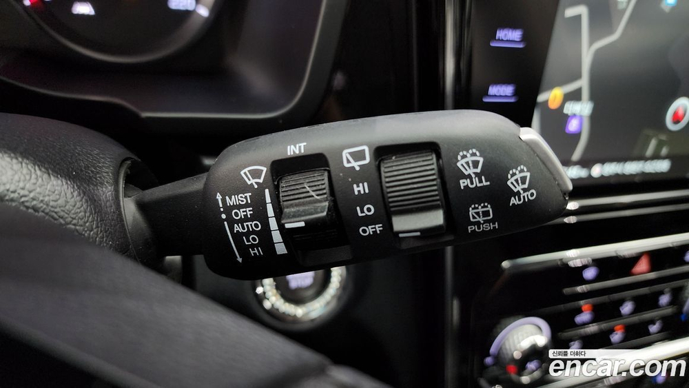 KG Mobility (Ssangyong) Very New Tivoli Бензин 1.5 2WD (10.2020)