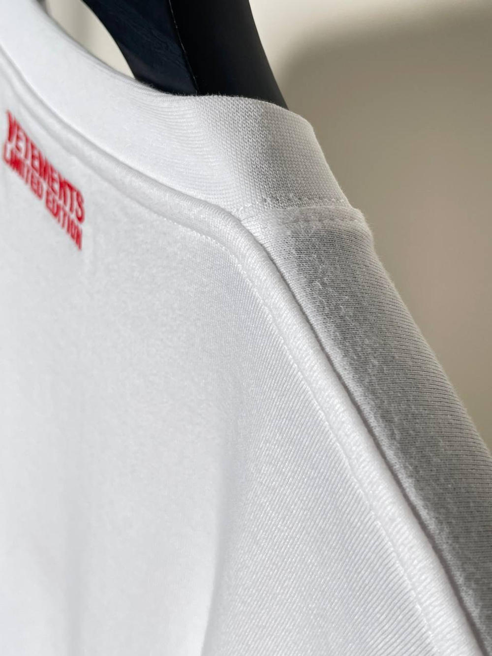 Футболка Vetements