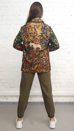 Трикотажный жакет "Средневековая пастораль", по мотивам средневекового гобелена "Пастух и пастушка" (выполненного в технике мильфлёр)