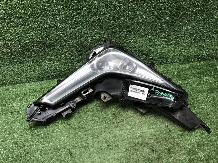 ПТФ правая Lexus LX 3 570 (2015-2023)