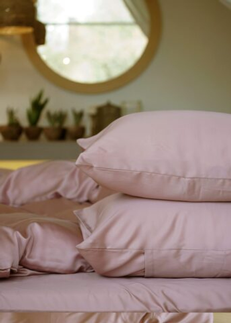 Простыня 240х260 German Grass Rose Brilliant розовая