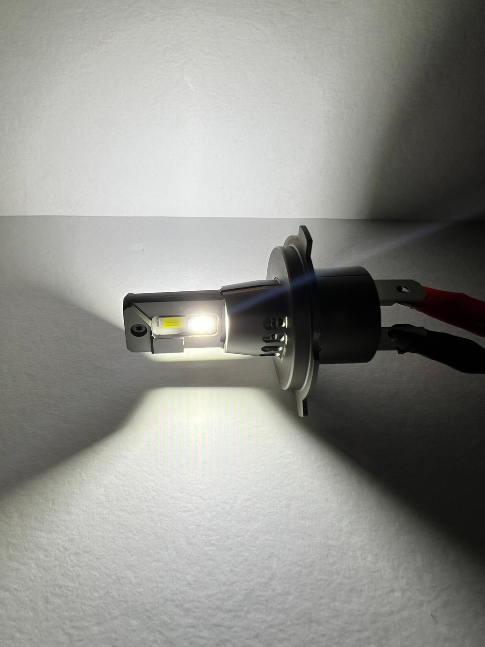 H4 / Комплект светодиодных ламп (H4) SFIDA LED V19 7200LM (2 шт./ комплект)