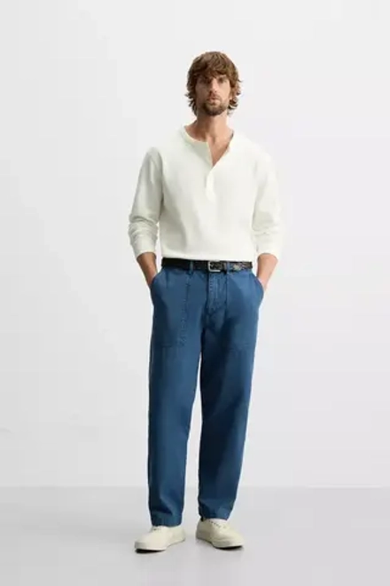 ZARA БРЮКИ REGULAR FIT ИЗ ТКАНИ С ЭФФЕКТОМ ПОТЕРТОСТИ, СИНИЙ