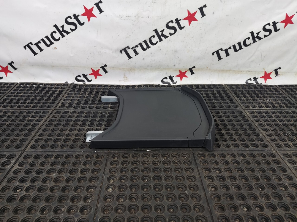 Столик салона кабины  2023г.