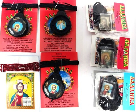 Ладанка на гайтане: пластик, лики в ассортименте (Ярос)