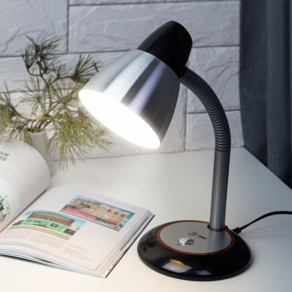 Настольный светильник ЭРА N-115-E27-40W-BK черный