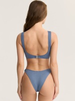 Купальный топ бикини с фурнитурой