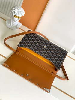 Goyard Monte-Carlo PM Clutch