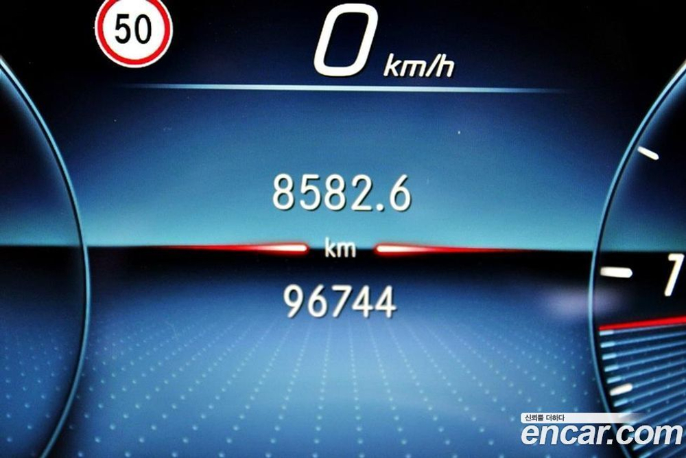 Mercedes-Benz E-Class W213 E220d 4MATIC AMG Line (12.2020)