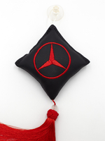 Ромб объемный на присоске MERCEDES (экокожа, черный, красная вышивка, кисть)
