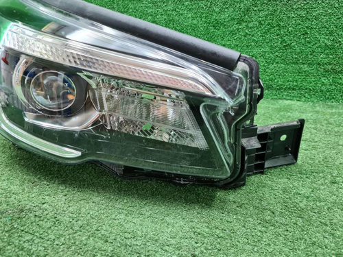 Фара правая Subaru Forester 5 SK (2018-2021) LED