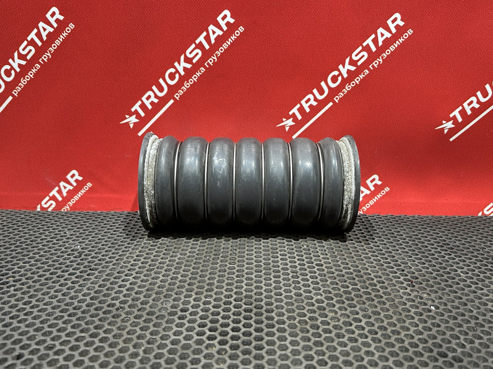 Патрубок интеркулера