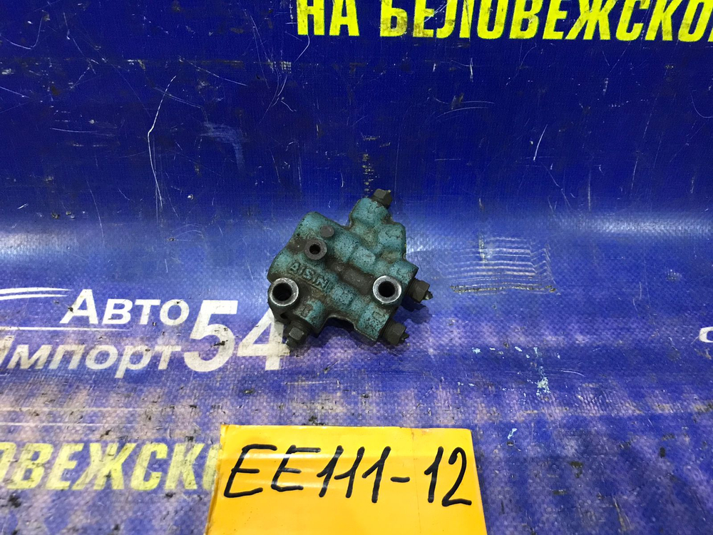 Распределитель тормозной TOYOTA COROLLA 1999