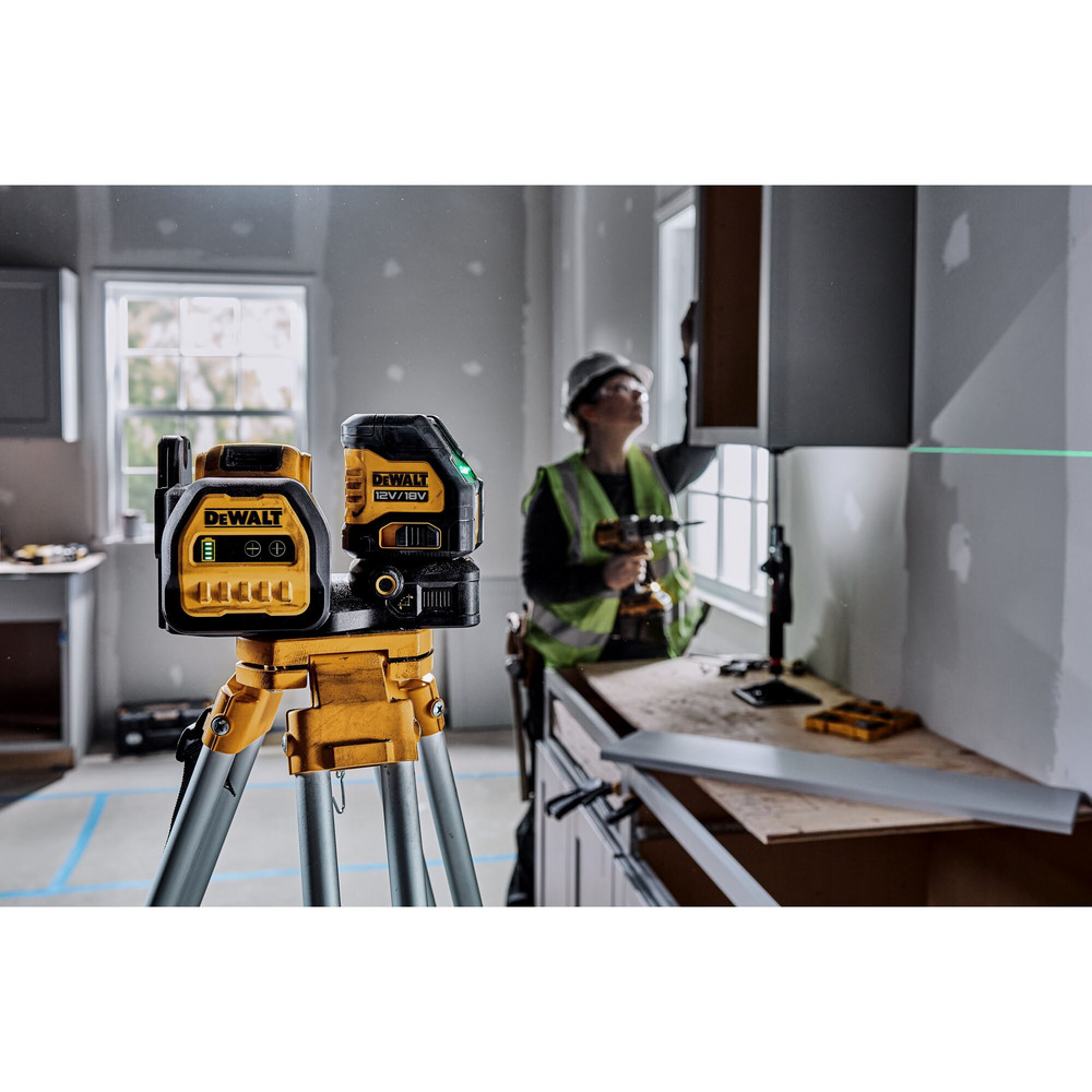 Самовыравнивающийся лазерный уровень DEWALT DCE088D1G