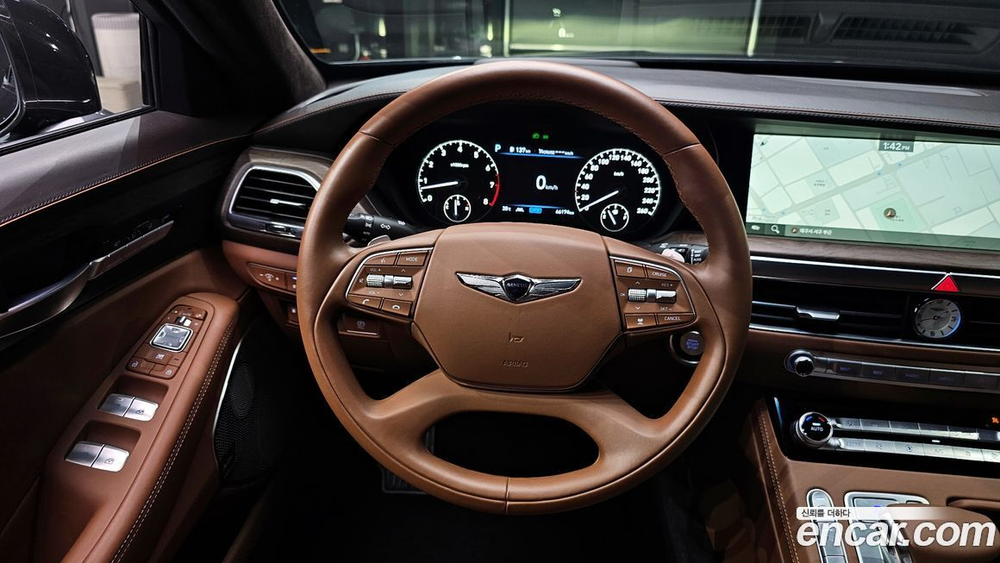 Genesis G90 5.0 AWD (01.2021)
