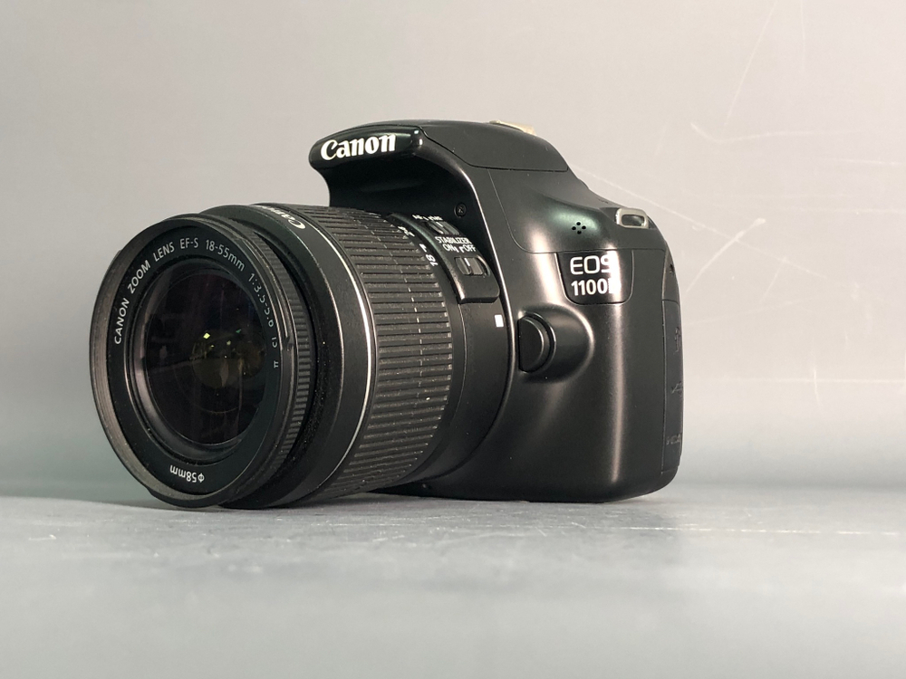 Canon 1100d+18-55 11.000 кадров