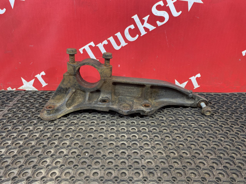 Кронштейн пневморессоры левый