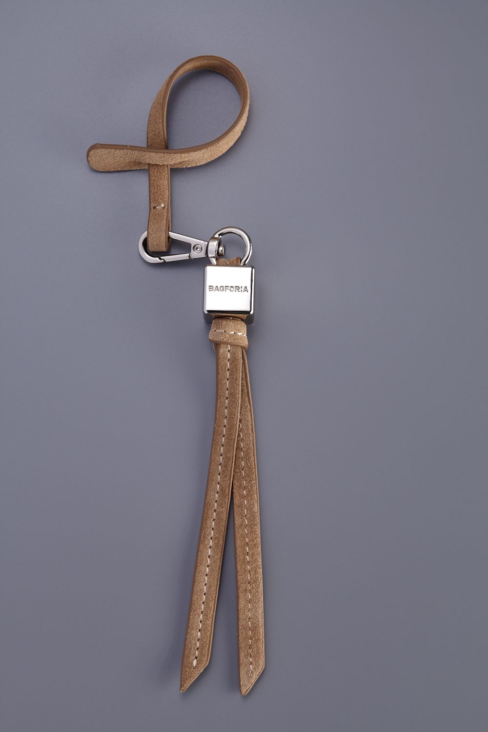 БРЕЛОК «CHARM» 01 ЗАМША ЛАТТЕ