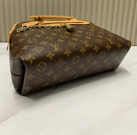 Сумка Louis Vuitton