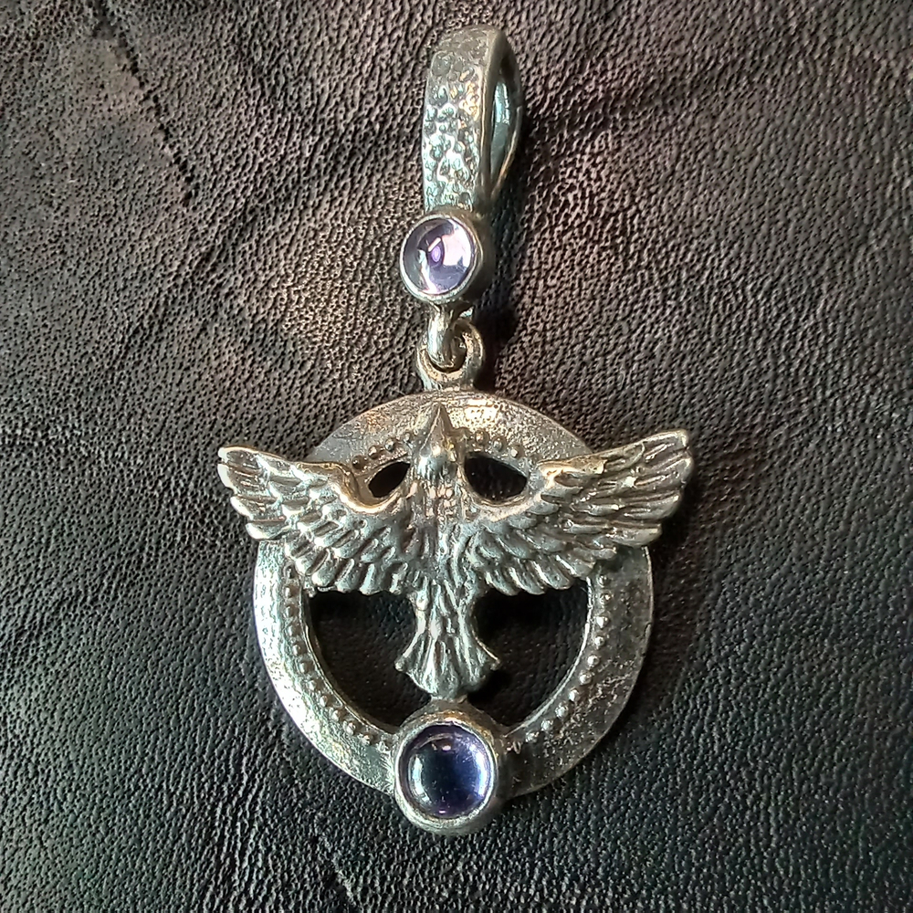 Подвеска. Свободная птица