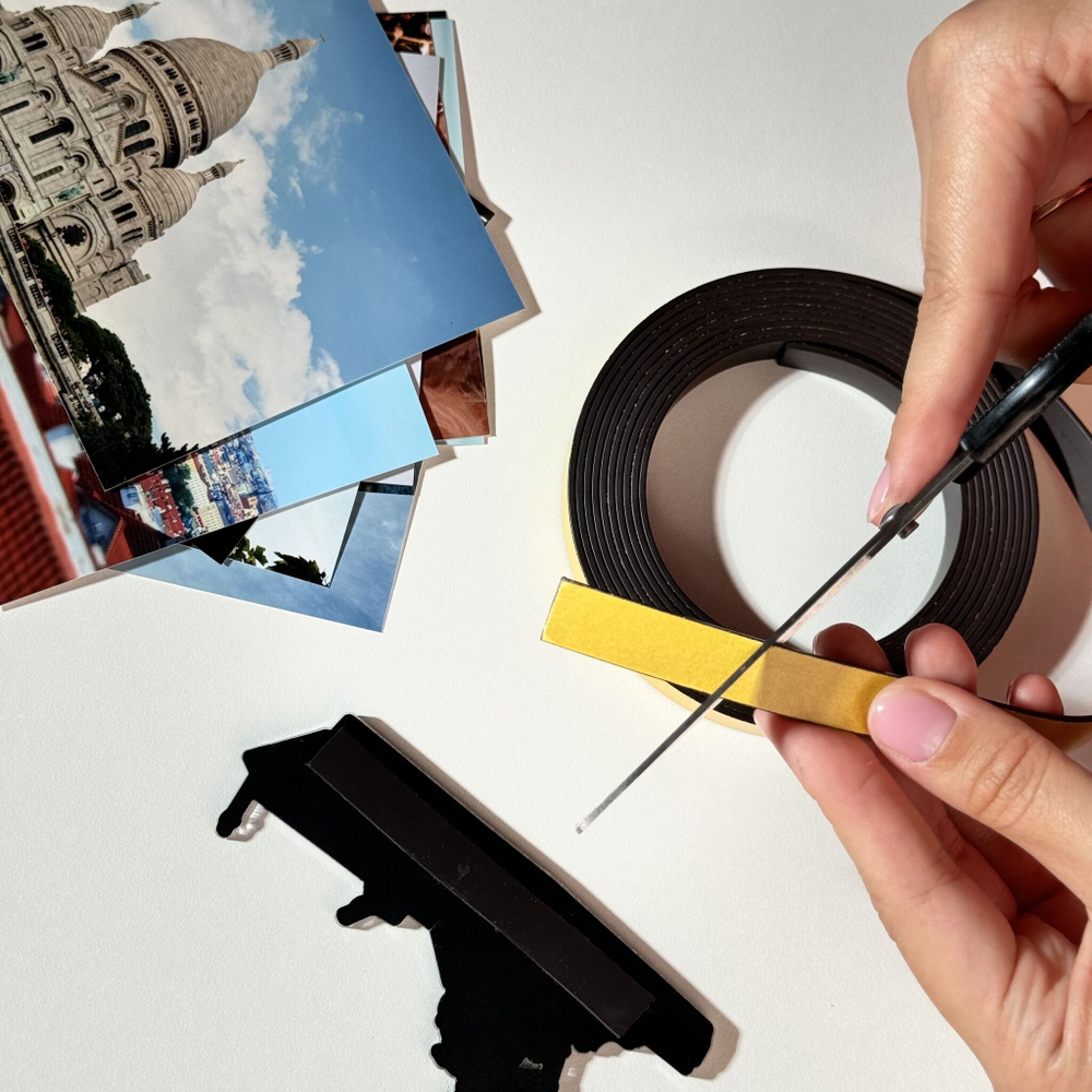 Магнитная лента с клеевым слоем ширина 12,7 мм, длина 3 метра