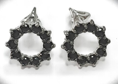 Серьги-пусеты из серебра 925 пробы,вставка черная шпинель