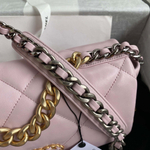 Chanel 19 26 cm