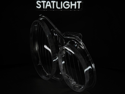 Правое стекло фары Mercedes W211 2002-2009