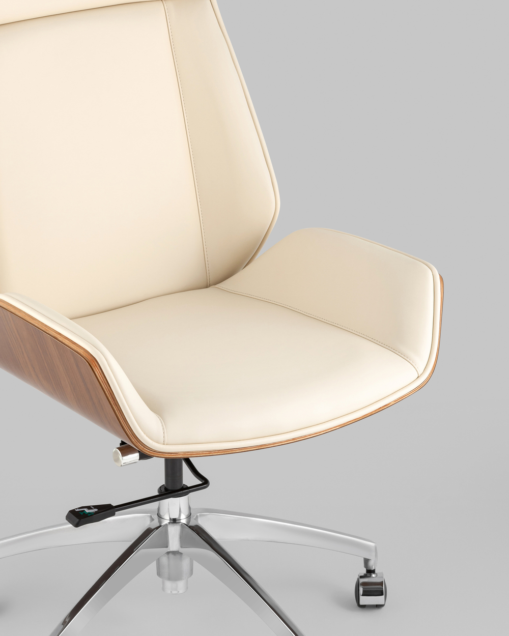 Кресло руководителя TopChairs Crown SN бежевый