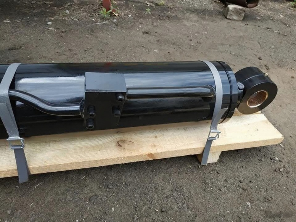 Гидроцилиндр подъёма стрелы Маниту (Manitou) 283773 для MLT 741
