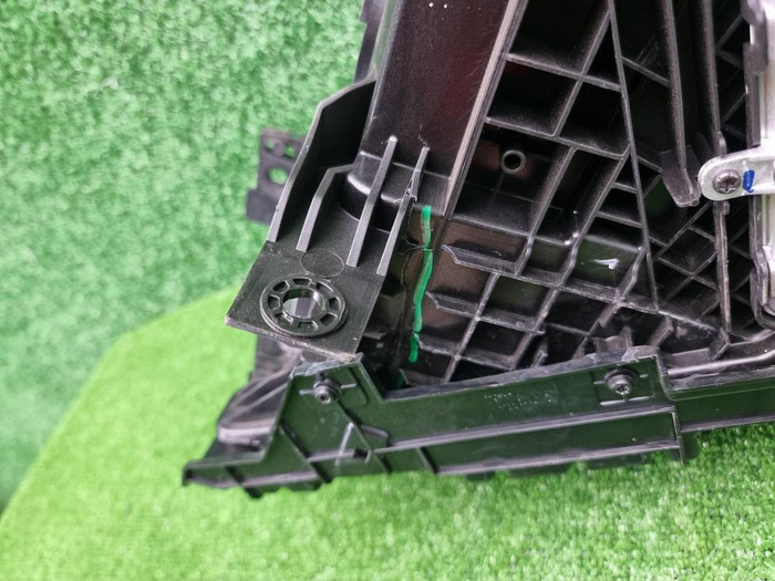 Фара правая Geely Monjaro (2021-н.в.) LED