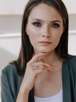 Кольцо Миражи тонкое с зеленым кристаллом Swarovski