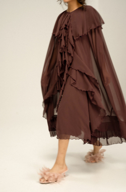 Комбинация с прозрачным кейпом