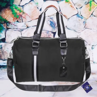 Сумка спортивная «Sports style», на молнии, с белой полосой, цвет черный, 40*22*26 см