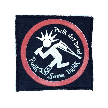 Нашивка Punk not dead