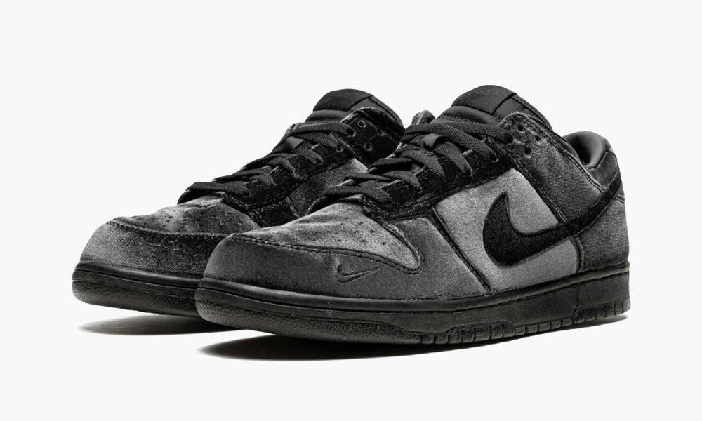 Dunk Low "Dover Street Market - Triple Black Velvet"