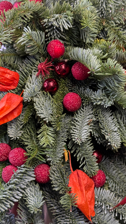 «Вечер у камина» композиция из пихты на Новый год и Рождество