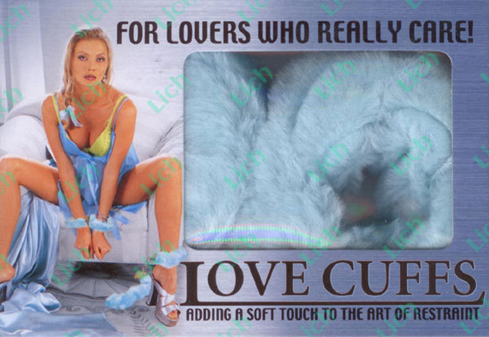 Голубые меховые наручники