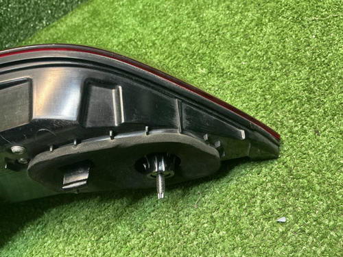 Фонарь левый внутренний BMW X7 G07 (2019-2022)