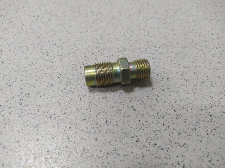 Штуцер форсунки 33.1112154