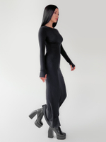 Платье Balnur 1950 длинное облегающее с прорезями для пальца на рукавах