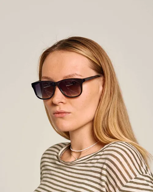 Очки солнцезащитные Uranus 6 Black / Gradient grey