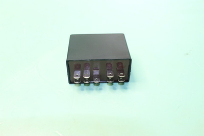 Реле поворота Man LL2700,F2000 9 контактов