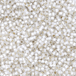 Японский бисер TOHO Treasure (№2100), с внутренним серебрением, непрозрачный глянцевый