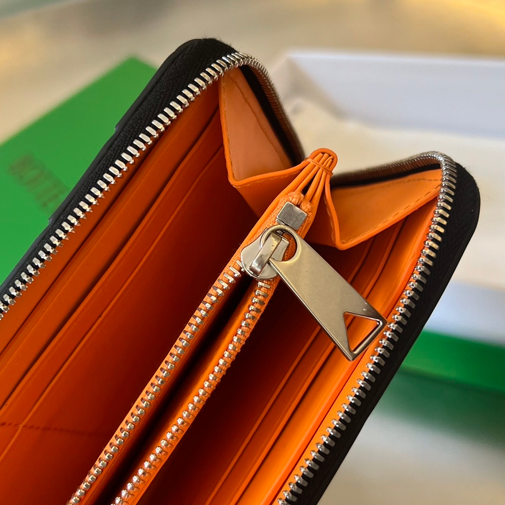 Bottega Veneta Zip Around Wallet