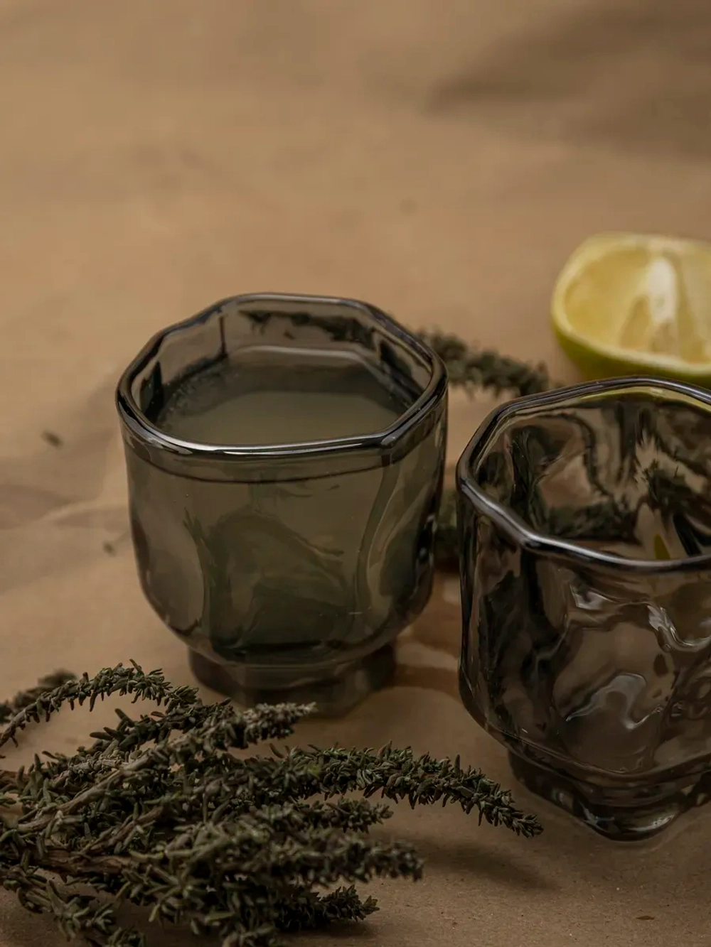 Набор изогнутых рюмок для водки, черный, 60 мл, 6 шт.