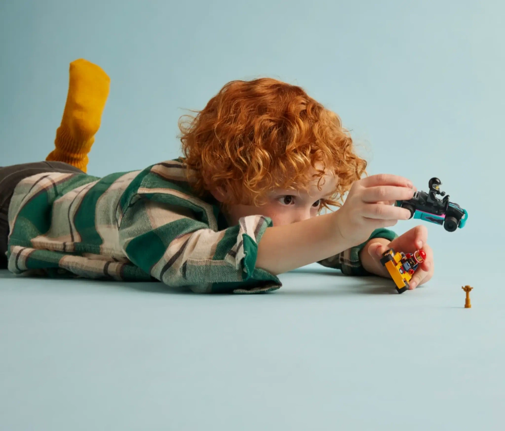 Конструктор LEGO City 60400 Гоночные картинг-кары и водители