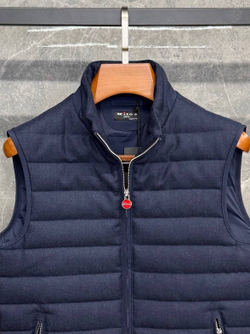Пуховый жилет Kiton