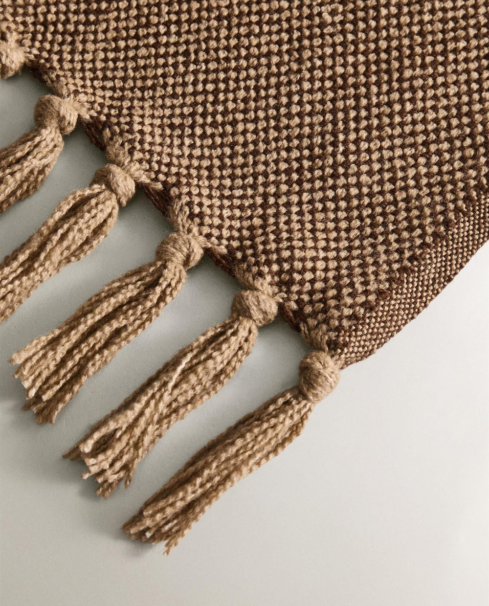 Zara Home - Плед с бахромой, коричневый, 140x190 см